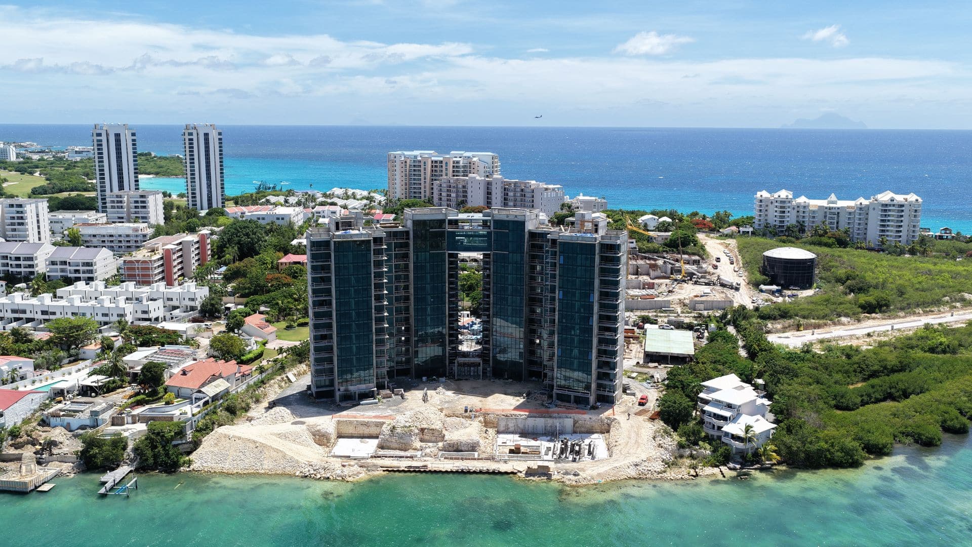 Aqua-Resort-Sint-Maarten.jpg