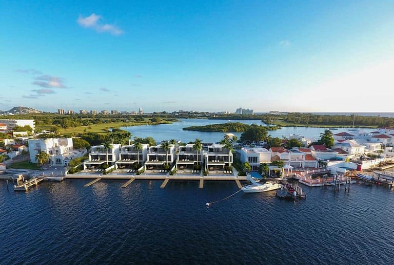 Luxury Waterfront homes pointe pirouette sint maarten pre-construction